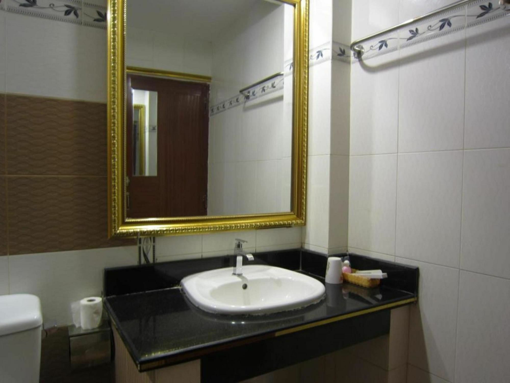 Tân Hà Hotel Cidade de Ho Chi Minh Exterior foto